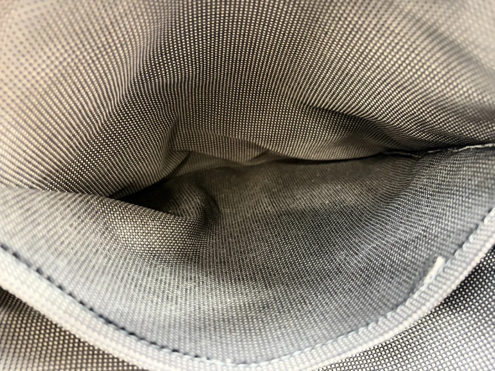赫尔美斯 爱马仕艾尔系列 广告 MM 帆布背包 背包 黑色背包