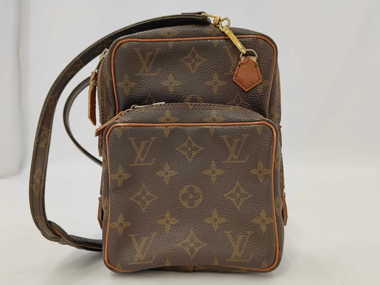 路易威登威登Monogram迷你亚马逊单肩包