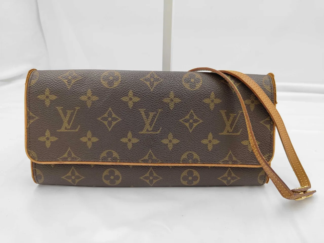 路易威登Monogram Pochette Twin GM单肩包