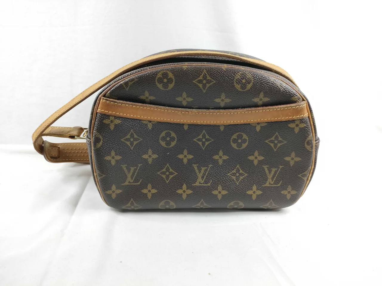 路易威登字母组合 Vuitton Blower M5122 BA0015 棕色单肩包