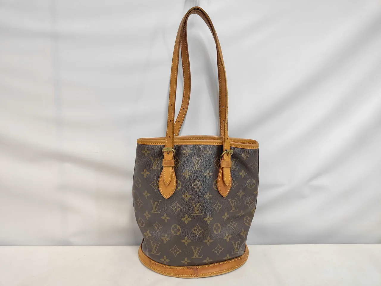 路易威登 Vuitton Monogram Bucket PM M42238 DK4077 单肩包