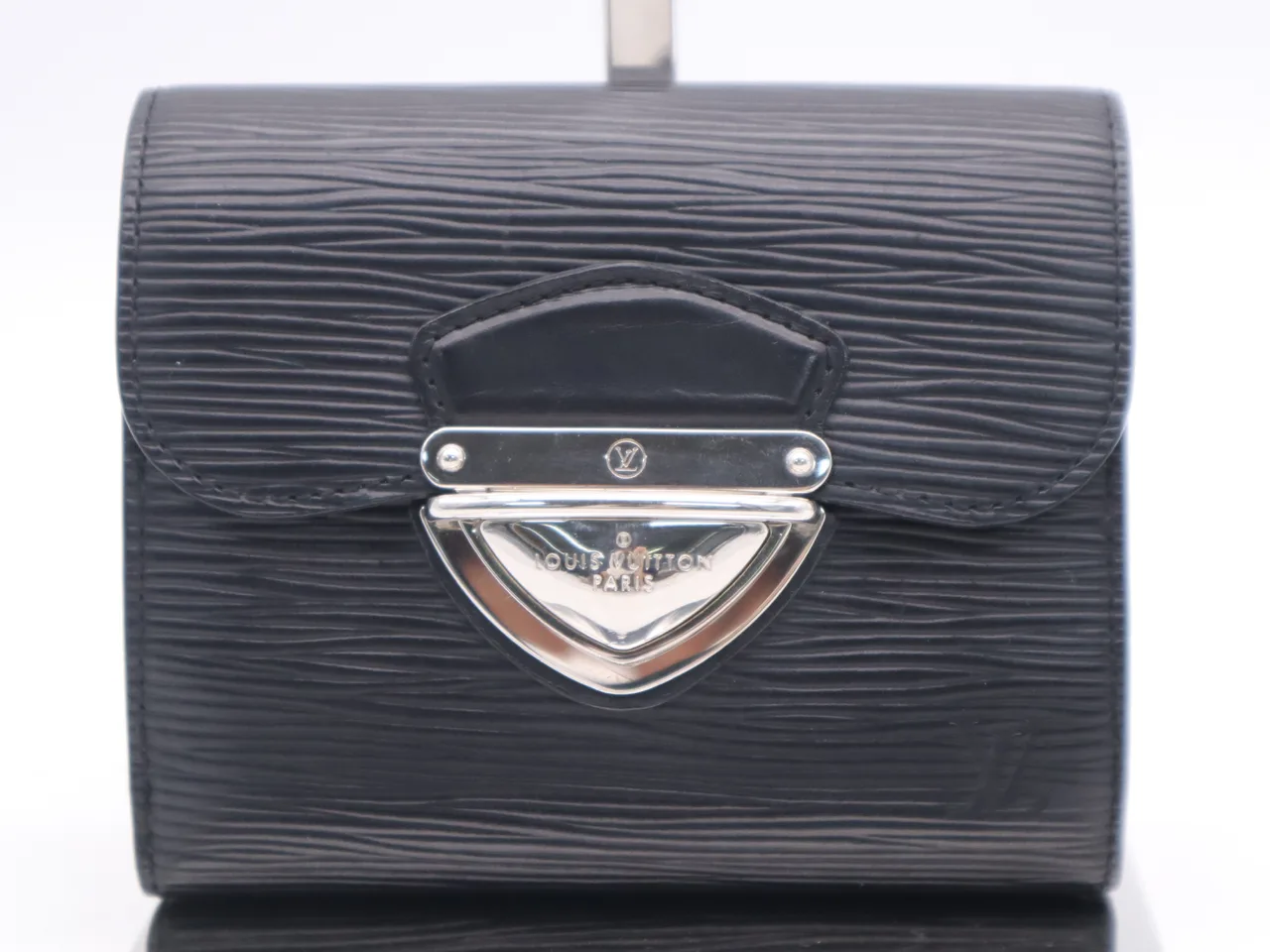 路易威登 M66582 Epiporte Feuille Joy Noir 钱包