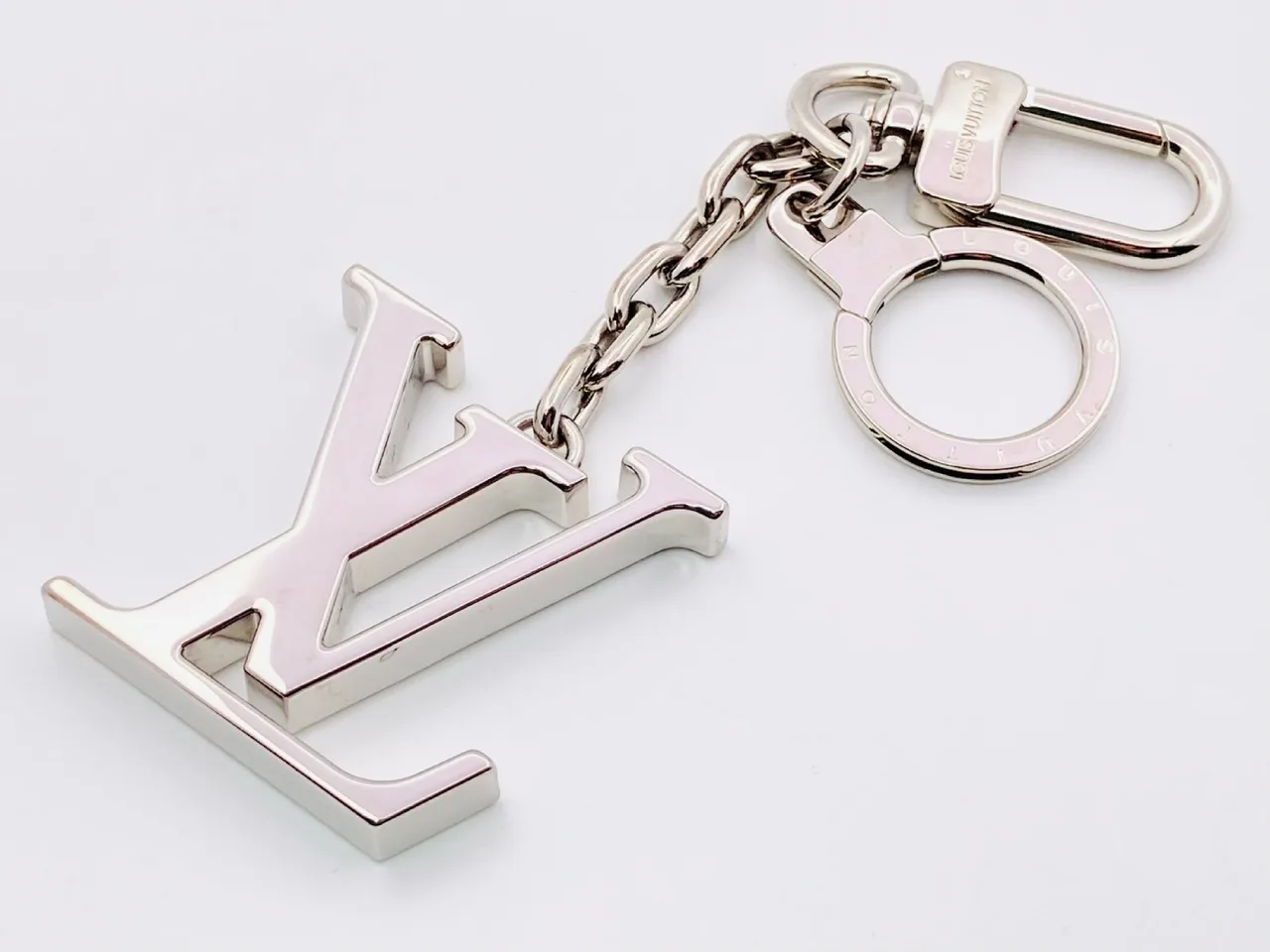 路易威登 威登 M65071 波特奥克雷 首字母 LV LE0171 吊坠钥匙圈 银质钥匙盒及钥匙套