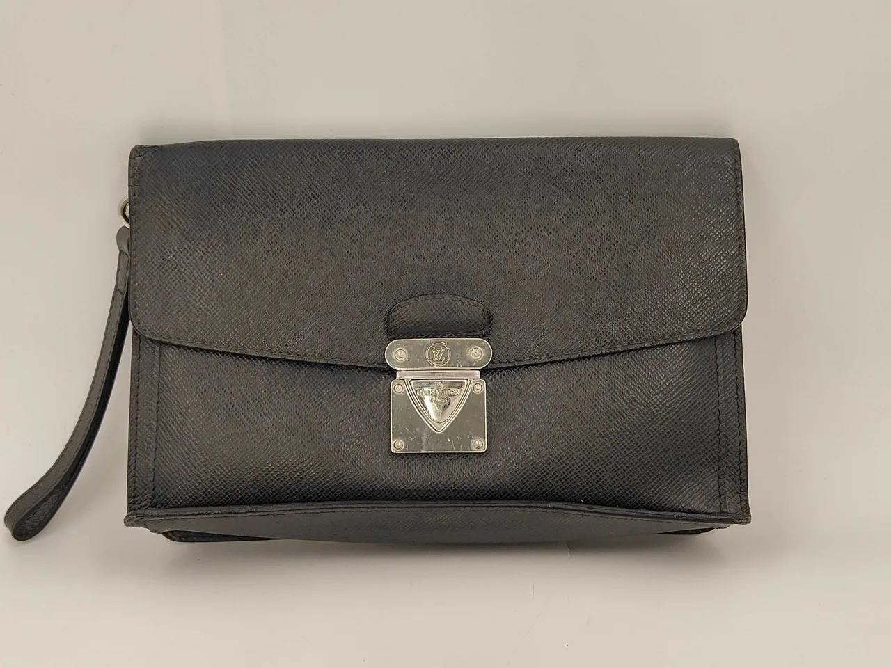 路易威登 威登 Taiga Belia 黑色 Second Bag