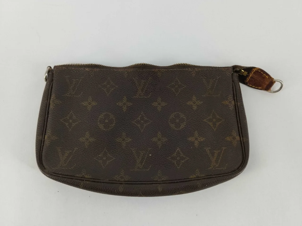 路易威登字母组合 LV 袋子