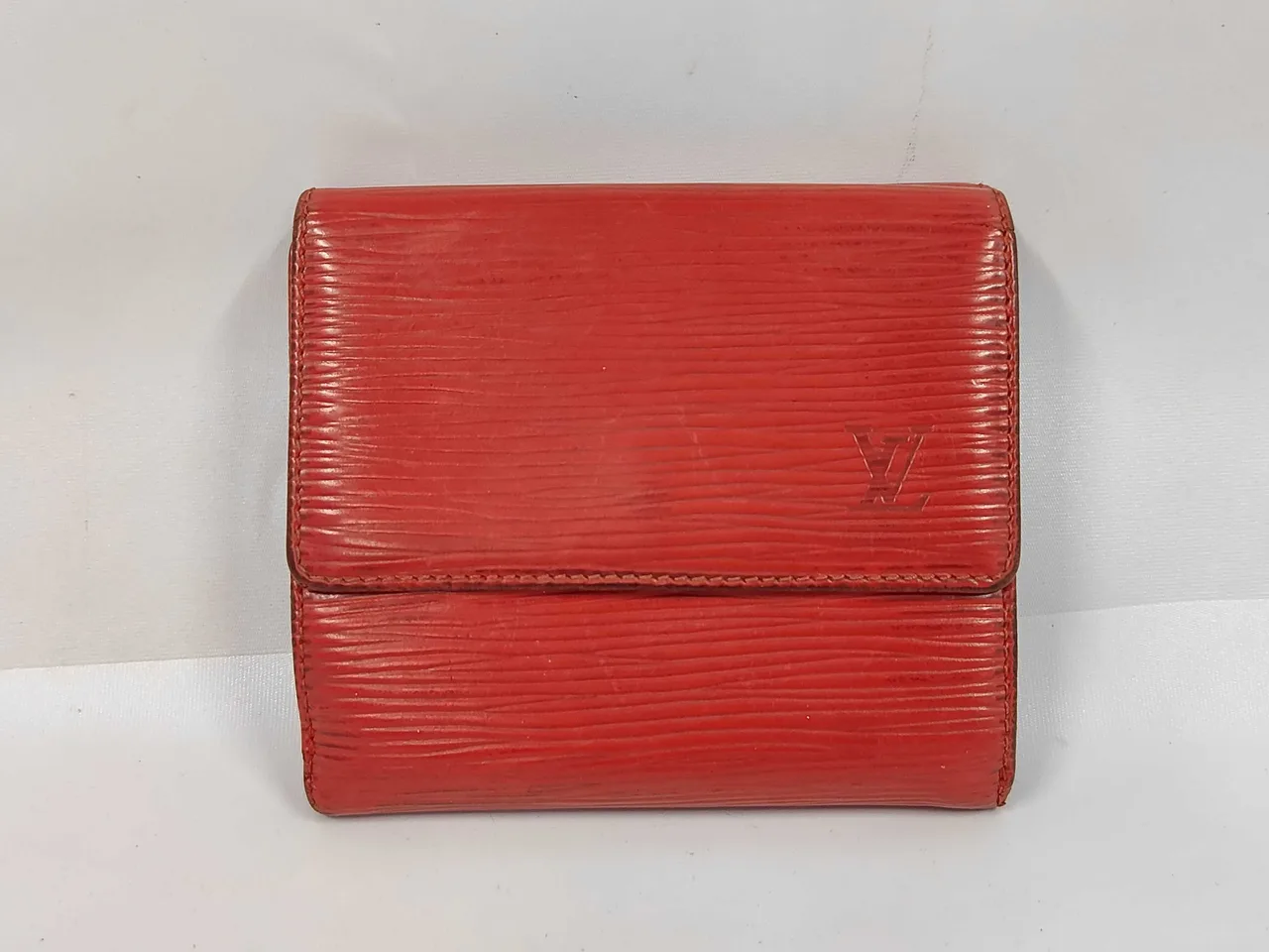 路易威登 Epi 路易威登 / Epi / Porte Monet 啤酒卡 信用 / M63487 / SP1904 / 折叠钱包 / 皮革钱包