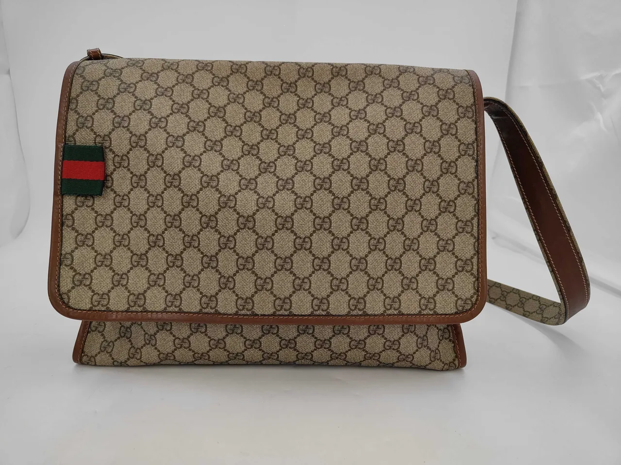 GUCCI GG 至尊邮差包 246411 单肩包