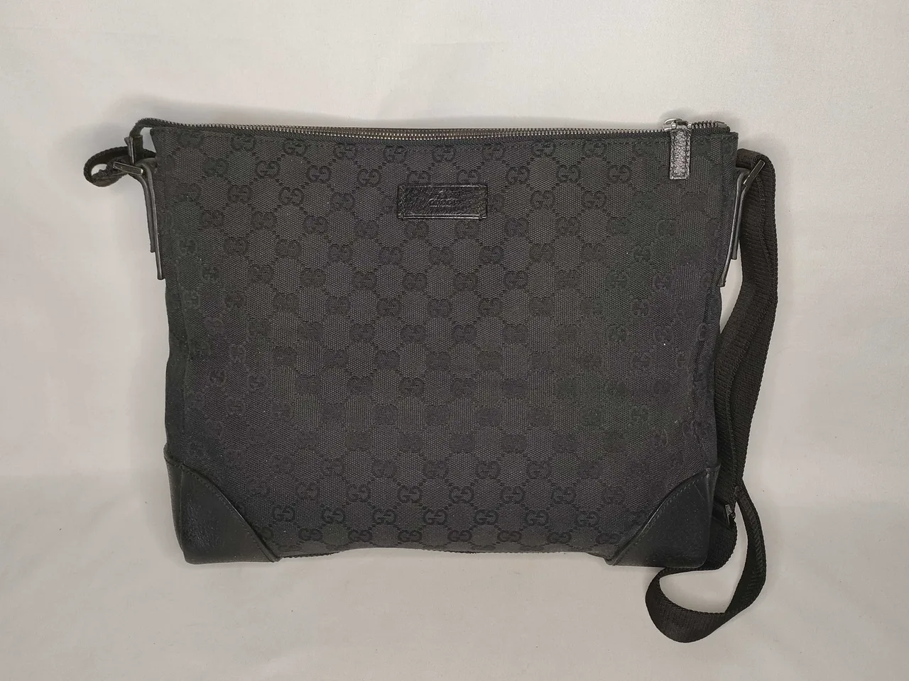 GUCCI GG 帆布 Gucci GG 图案单肩包