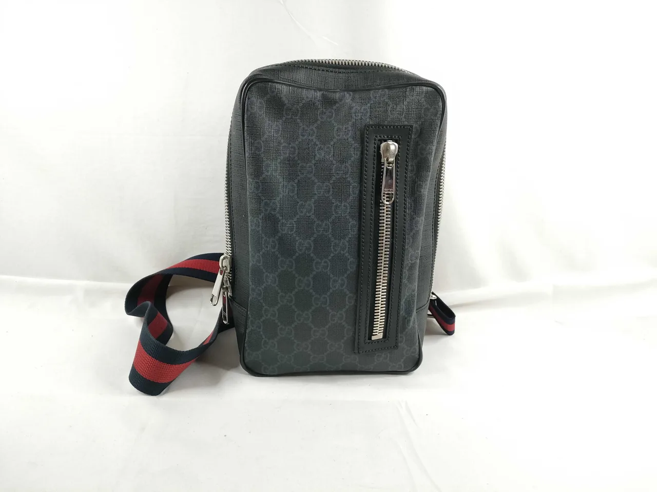 GUCCI GG Supreme Gucci 身体包 Supreme 黑色478325包