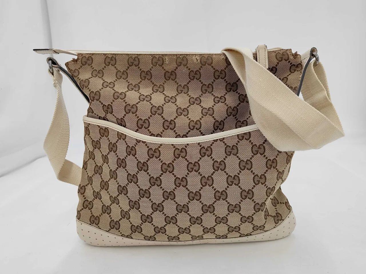 GUCCI GG 帆布145857单肩包