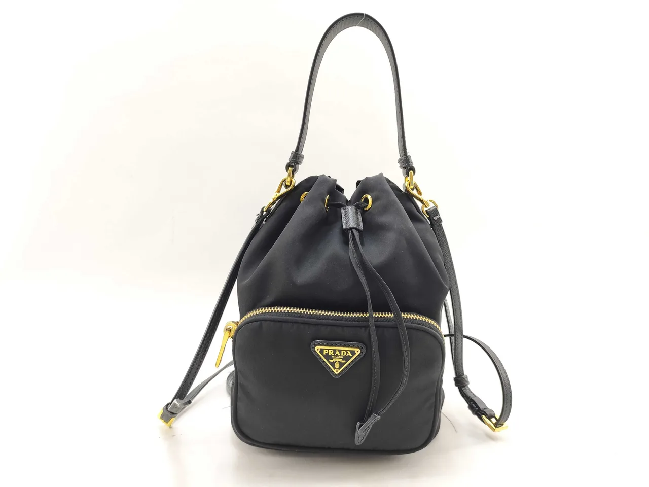 PRADA 尼龙普拉达 Tessuto 尼龙 x 皮革双向单肩包 黑色手提包