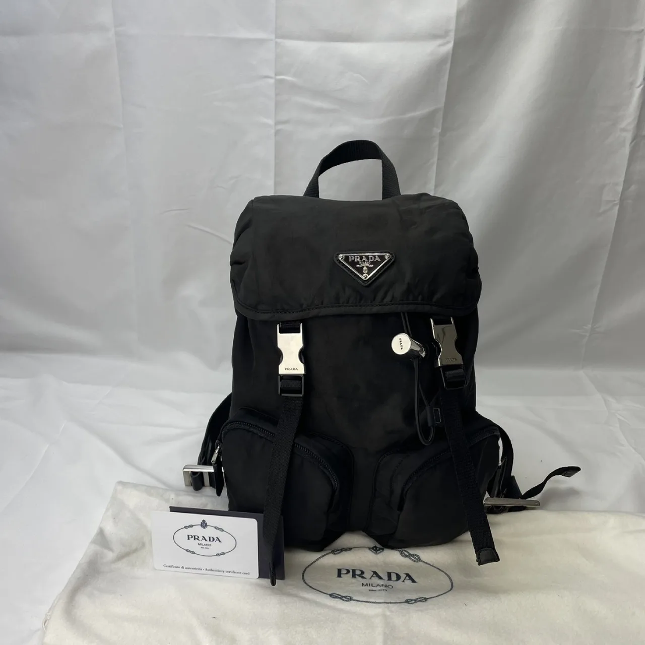 PRADA PRADA 背包 Prada 背包 Saffiano 皮革 BZ0023 VERA 黑色背包