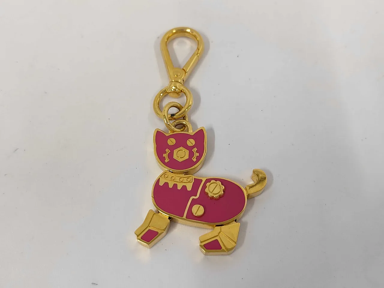 PRADA 猫钥匙 魅力