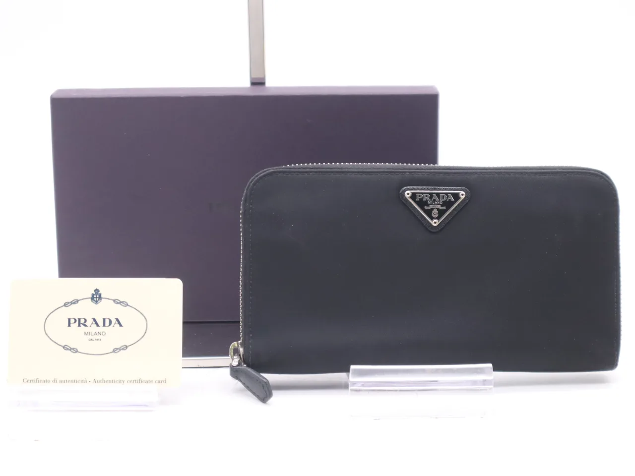 PRADA IM0506 尼龙圆形黑色长钱包带卡片盒