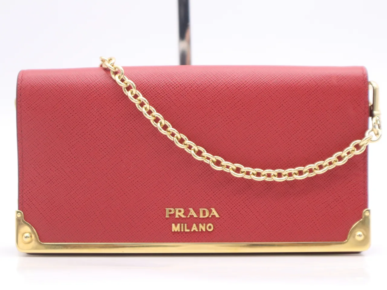 PRADA Saffiano 链条钱包带链条