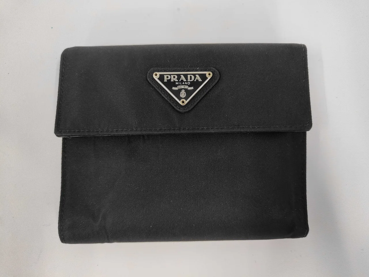 PRADA 尼龙双折叠钱包