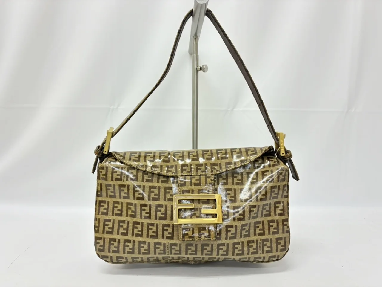 FENDI Zucchino Mamma 桶专利手提包
