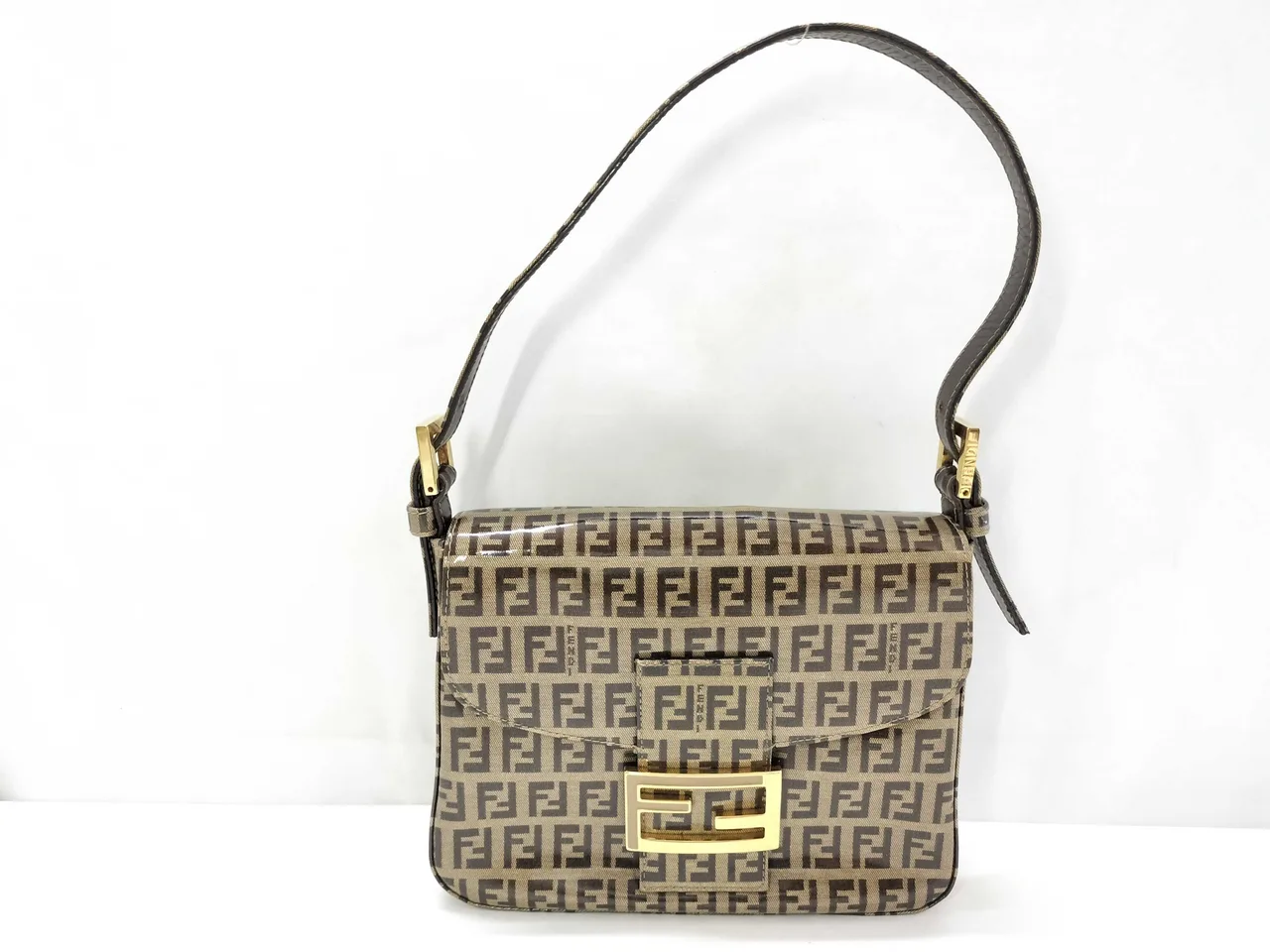 FENDI Zucca图案 FENDI Zucchino PVC涂层帆布单肩包 米色 x 棕金五金 FF标志单肩包