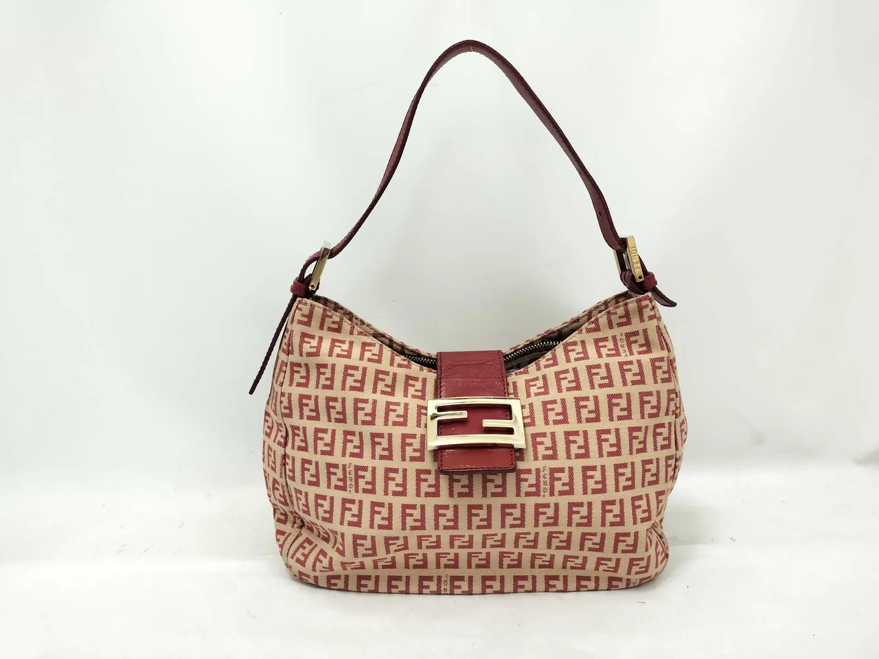 FENDI 妈妈妈妈单肩包