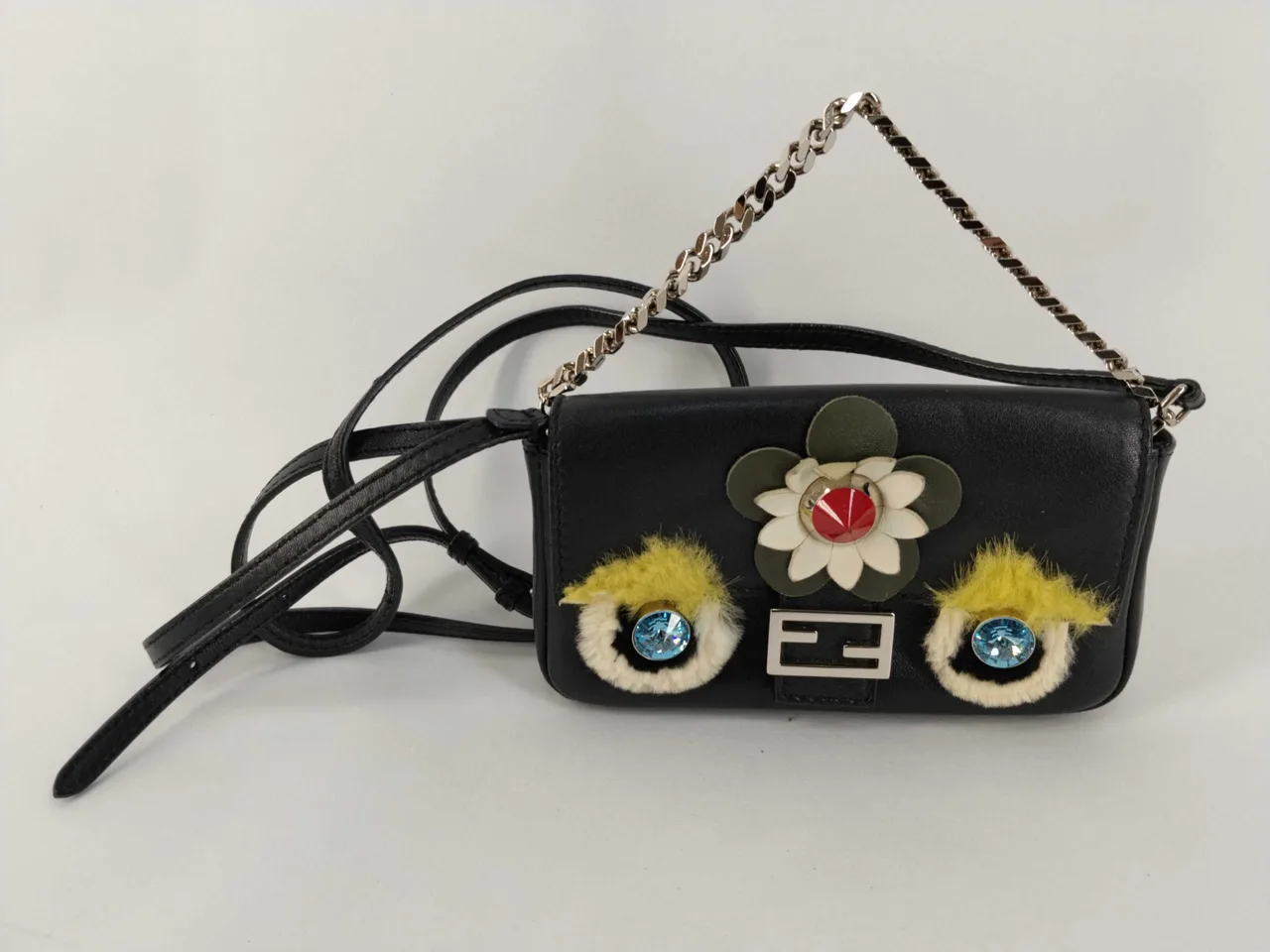 FENDI Monster FENDI Monster 微桶皮包 链条 黑色双向单肩包 手提包 手提包