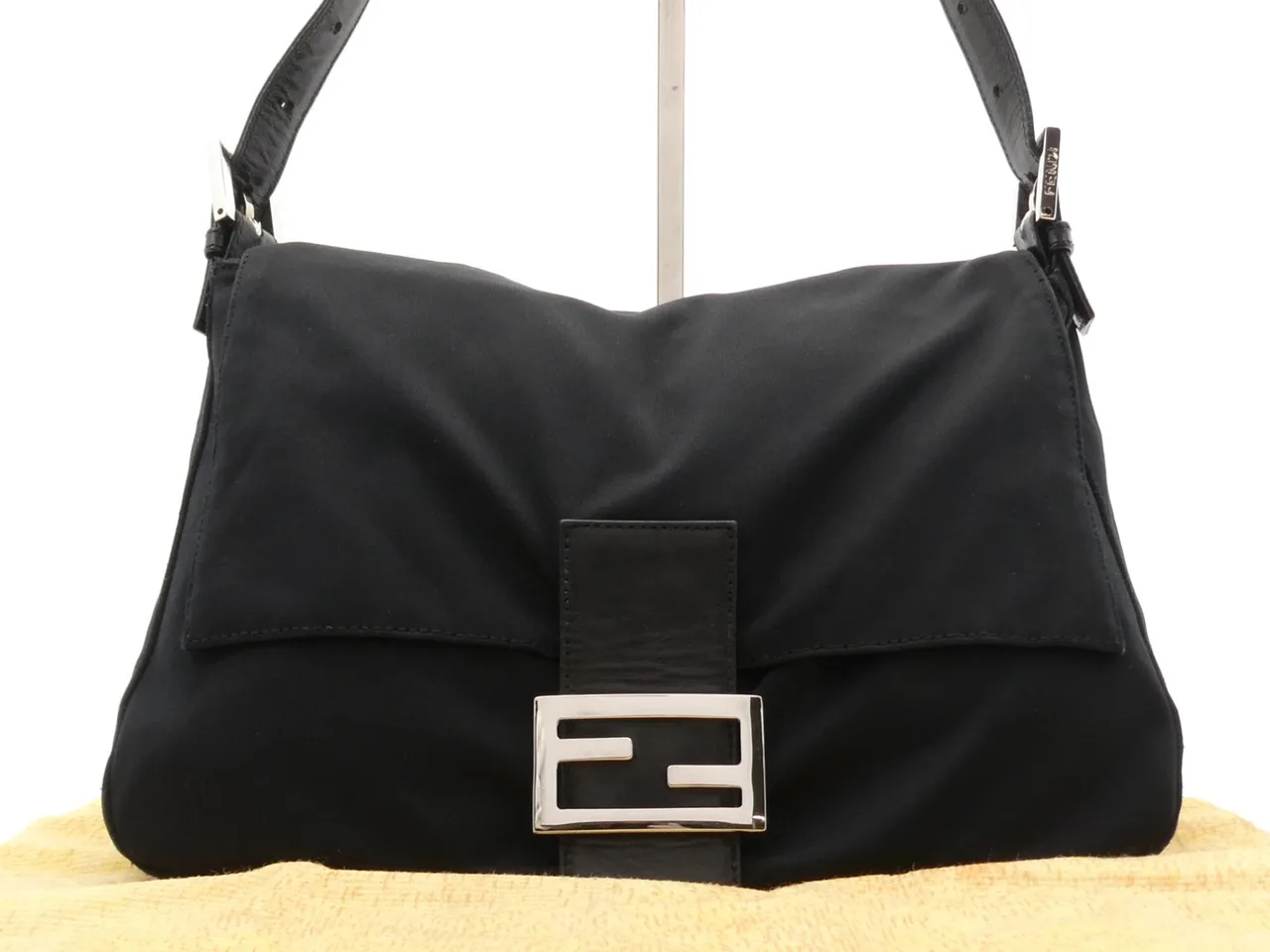 FENDI Mamma 尼龙皮质单肩包