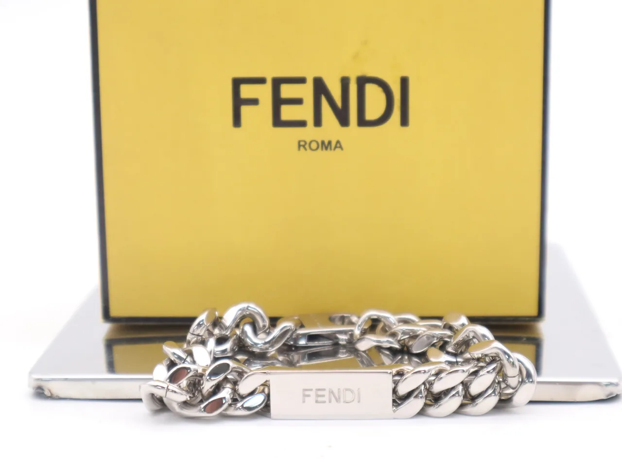 FENDI 7AJ543 金属标志板链 S型手链 B08 带盒式手链和手镯