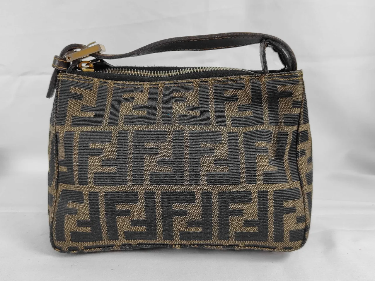 FENDI Zukka 配件袋