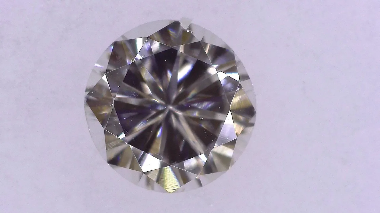 0.303ct I SI-1 FAIR/GD/FR 中蓝色 自然色 4.12-4.25X2.71mm 钻石松散