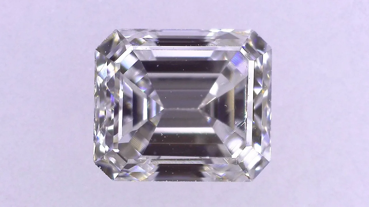 0.442ct E VS-1 ****/GD/GD 无 自然 4.57-3.93X2.81mm EM Diamond Loose