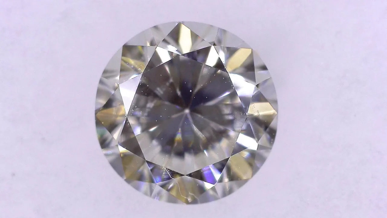 0.700ct H SI-2 FAIR/GD/FR 无天然 5.37-5.43X3.63mm 钻石散石